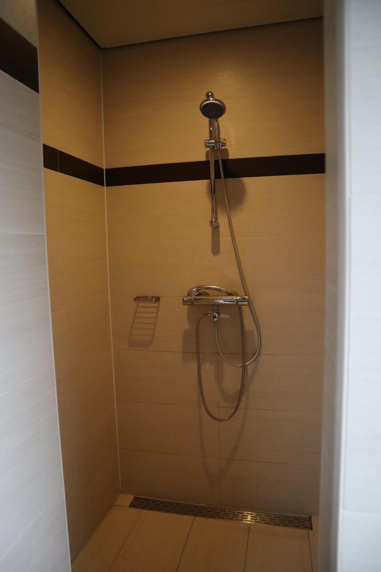 Room Stella Suite Tilburg Luaran gambar